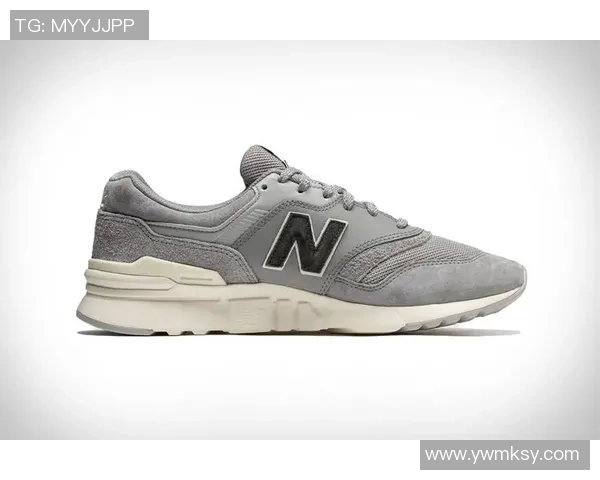 新百伦足球鞋球星上脚瞬间展示实力与风采打造运动与时尚的完美融合 新百伦足球鞋球星上脚瞬间展示实力与风采打造运动与时尚的完美融合